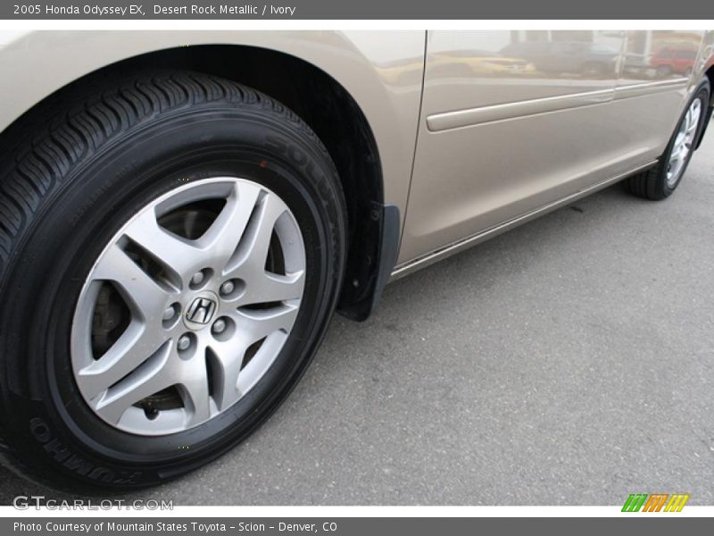 Desert Rock Metallic / Ivory 2005 Honda Odyssey EX