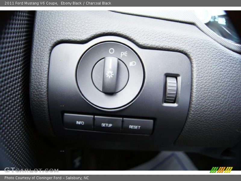 Ebony Black / Charcoal Black 2011 Ford Mustang V6 Coupe