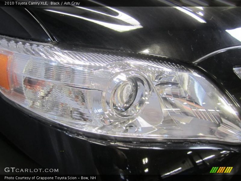 Black / Ash Gray 2010 Toyota Camry XLE