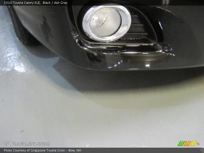 Black / Ash Gray 2010 Toyota Camry XLE