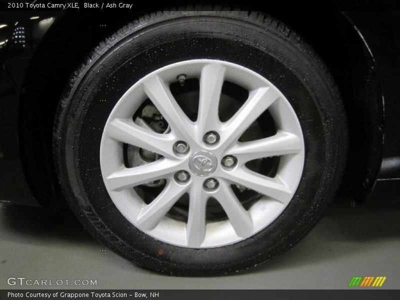 Black / Ash Gray 2010 Toyota Camry XLE