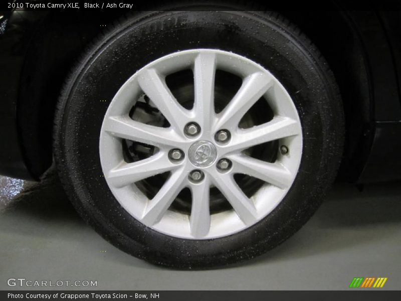 Black / Ash Gray 2010 Toyota Camry XLE