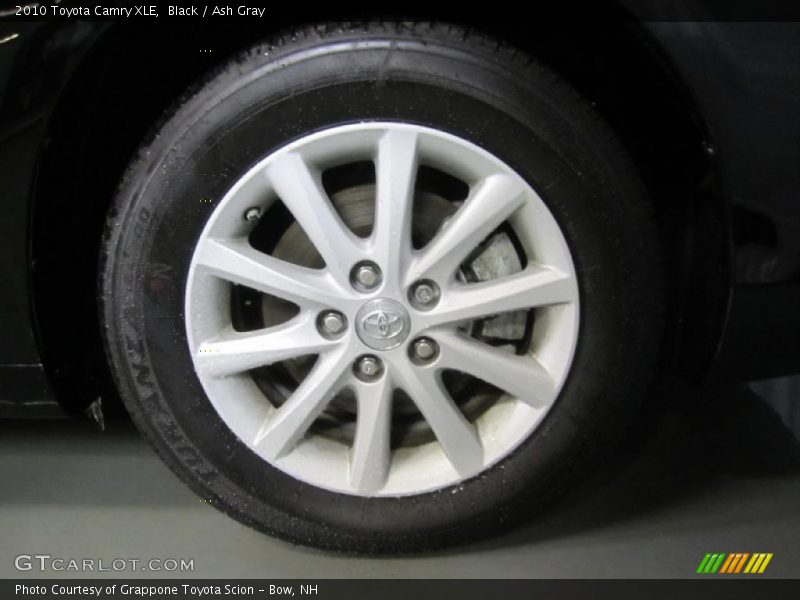 Black / Ash Gray 2010 Toyota Camry XLE