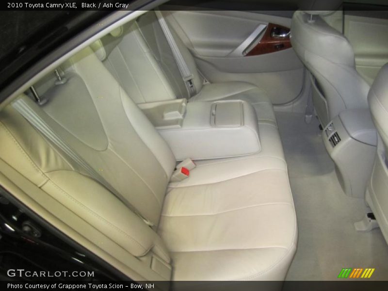 Black / Ash Gray 2010 Toyota Camry XLE