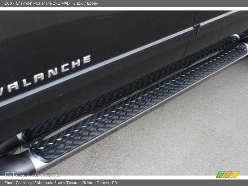 Black / Ebony 2007 Chevrolet Avalanche Z71 4WD
