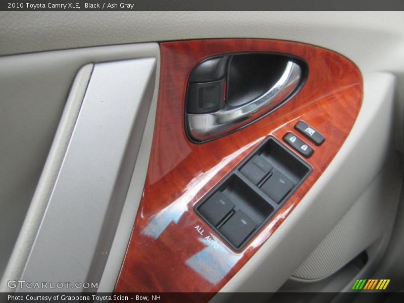 Black / Ash Gray 2010 Toyota Camry XLE