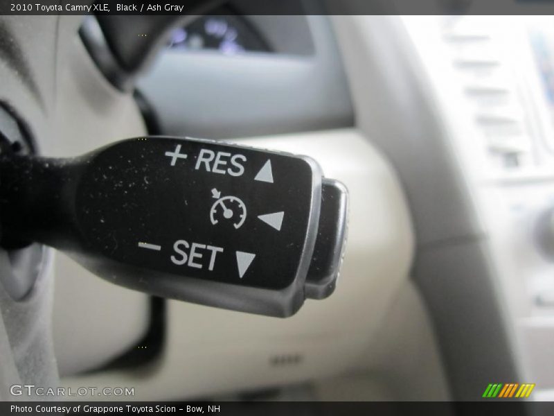 Black / Ash Gray 2010 Toyota Camry XLE