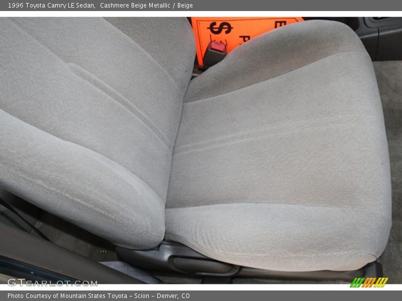 Cashmere Beige Metallic / Beige 1996 Toyota Camry LE Sedan