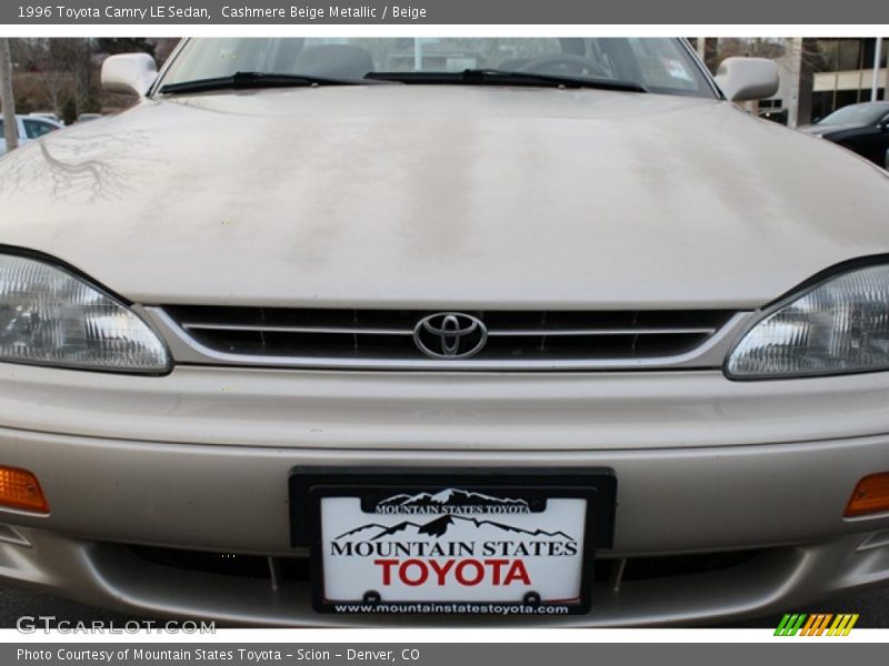 Cashmere Beige Metallic / Beige 1996 Toyota Camry LE Sedan