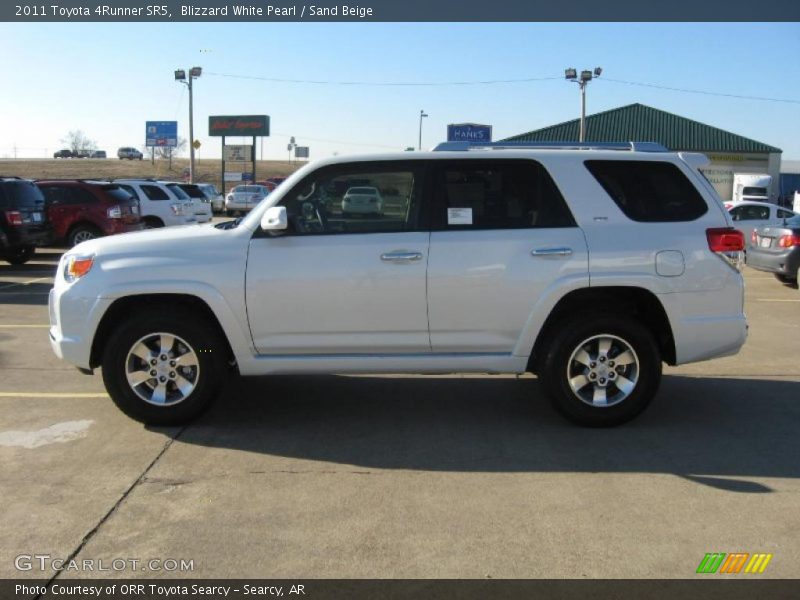 Blizzard White Pearl / Sand Beige 2011 Toyota 4Runner SR5