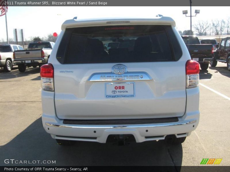 Blizzard White Pearl / Sand Beige 2011 Toyota 4Runner SR5