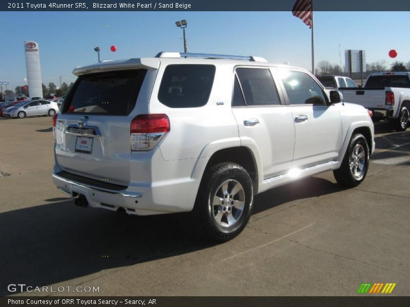 Blizzard White Pearl / Sand Beige 2011 Toyota 4Runner SR5