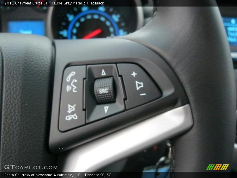 Taupe Gray Metallic / Jet Black 2011 Chevrolet Cruze LT