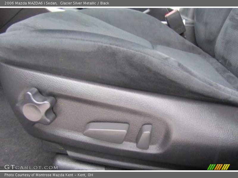 Glacier Silver Metallic / Black 2006 Mazda MAZDA6 i Sedan