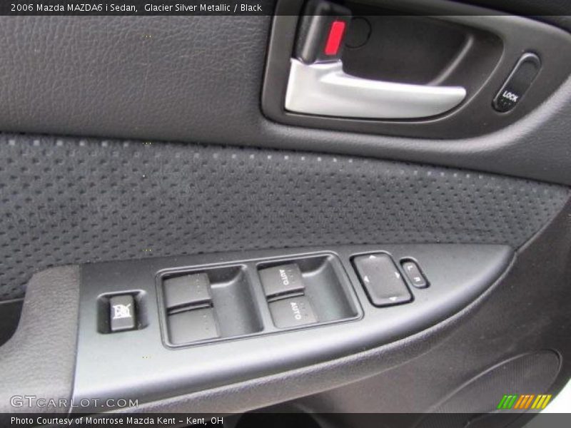 Glacier Silver Metallic / Black 2006 Mazda MAZDA6 i Sedan