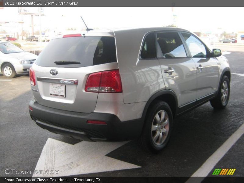 Bright Silver / Gray 2011 Kia Sorento LX