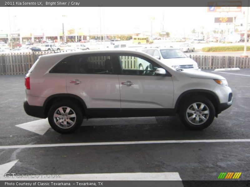 Bright Silver / Gray 2011 Kia Sorento LX