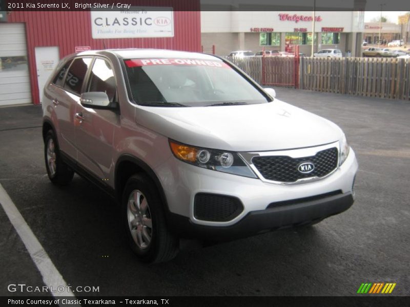 Bright Silver / Gray 2011 Kia Sorento LX