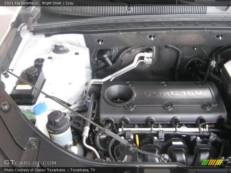Bright Silver / Gray 2011 Kia Sorento LX