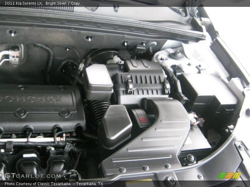 Bright Silver / Gray 2011 Kia Sorento LX