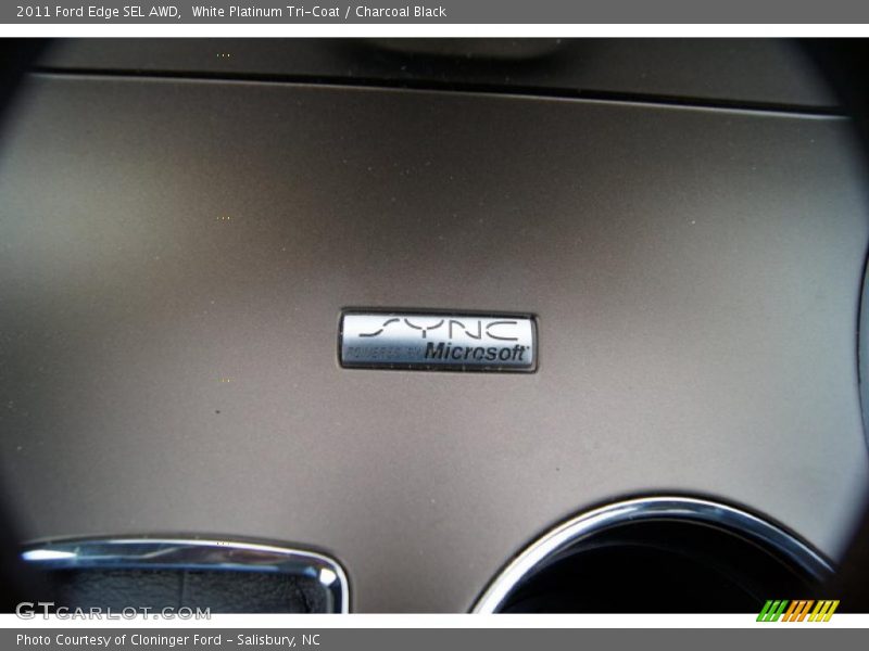 White Platinum Tri-Coat / Charcoal Black 2011 Ford Edge SEL AWD