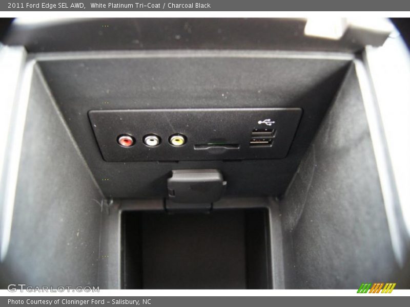 White Platinum Tri-Coat / Charcoal Black 2011 Ford Edge SEL AWD