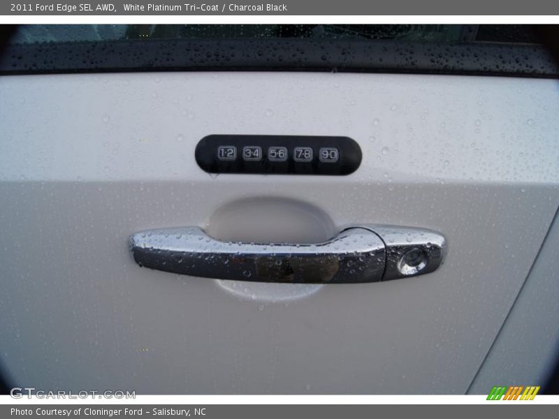 White Platinum Tri-Coat / Charcoal Black 2011 Ford Edge SEL AWD