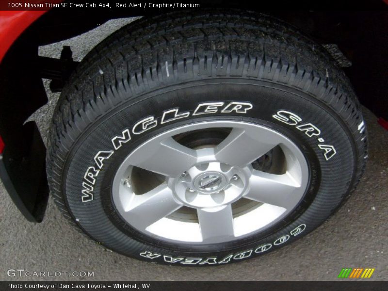  2005 Titan SE Crew Cab 4x4 Wheel