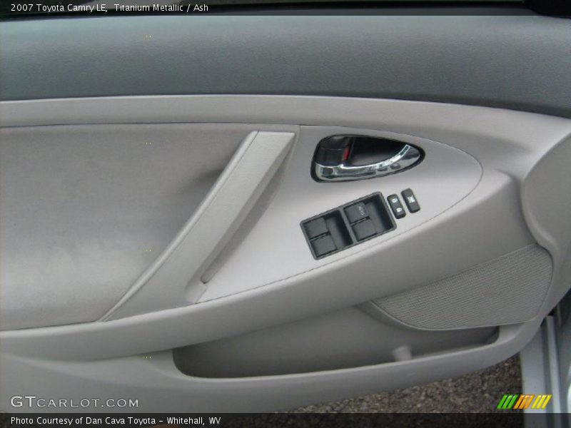 Titanium Metallic / Ash 2007 Toyota Camry LE