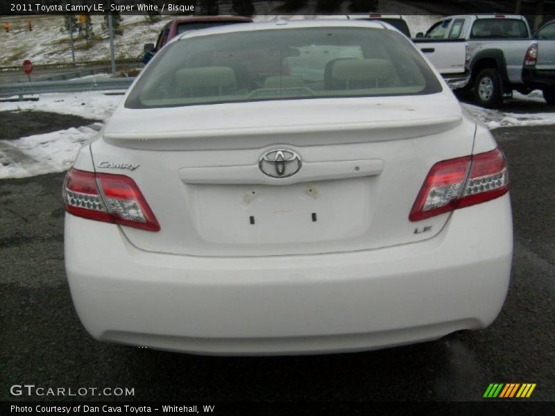 Super White / Bisque 2011 Toyota Camry LE