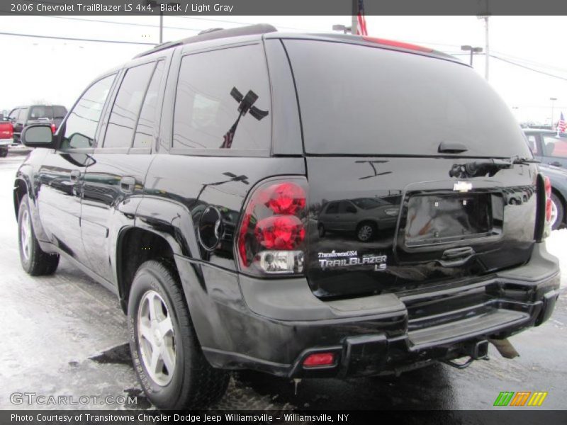 Black / Light Gray 2006 Chevrolet TrailBlazer LS 4x4