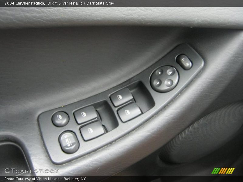 Bright Silver Metallic / Dark Slate Gray 2004 Chrysler Pacifica