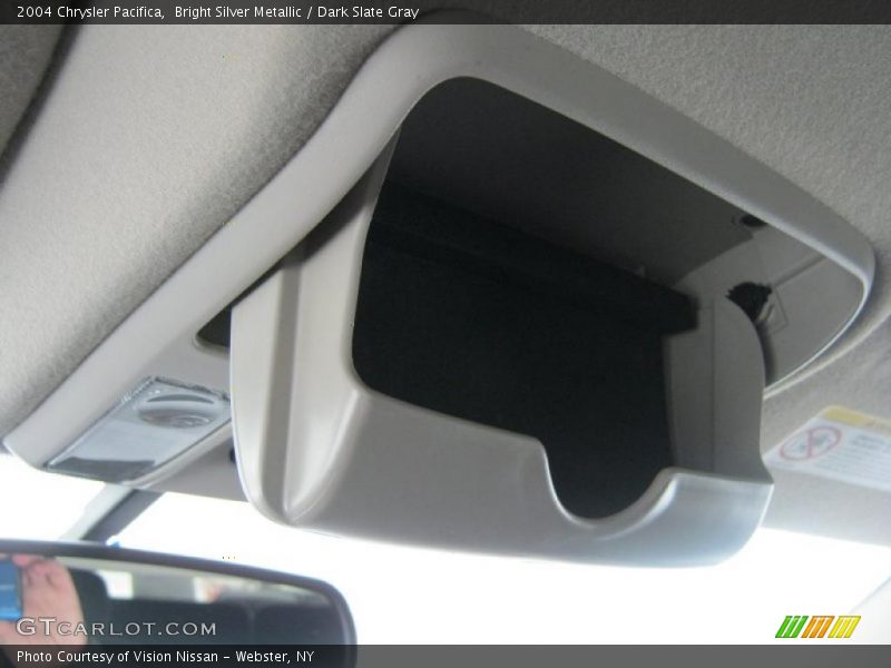 Bright Silver Metallic / Dark Slate Gray 2004 Chrysler Pacifica