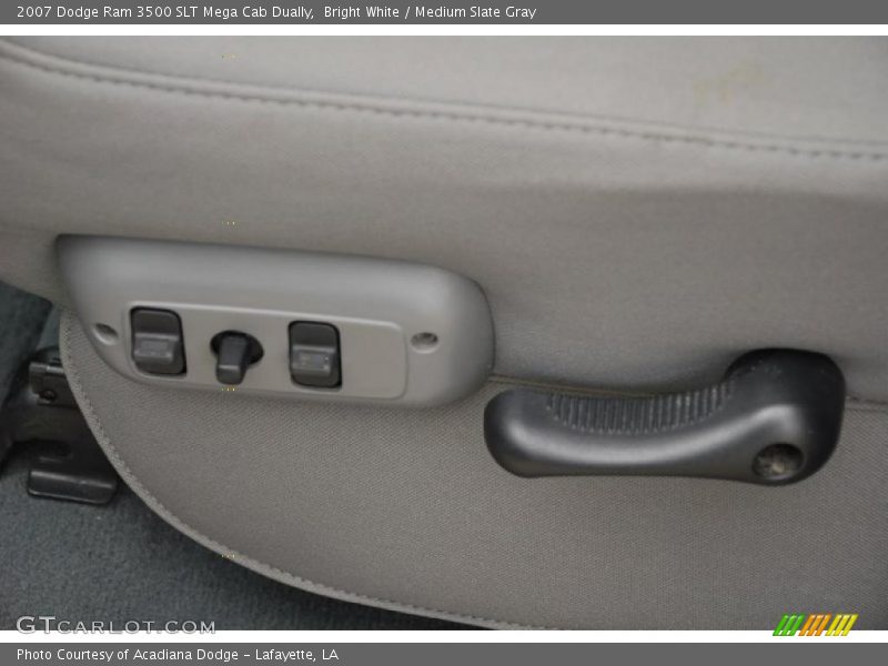 Controls of 2007 Ram 3500 SLT Mega Cab Dually