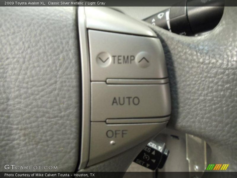 Classic Silver Metallic / Light Gray 2009 Toyota Avalon XL