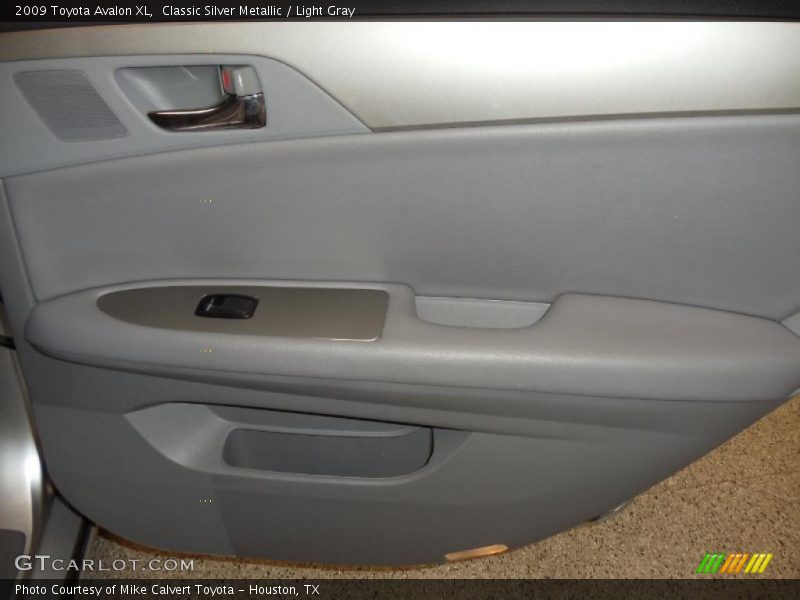 Classic Silver Metallic / Light Gray 2009 Toyota Avalon XL