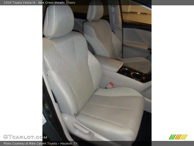 Aloe Green Metallic / Ivory 2009 Toyota Venza I4