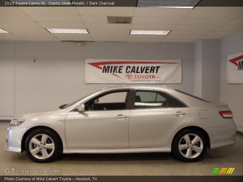 Classic Silver Metallic / Dark Charcoal 2010 Toyota Camry SE