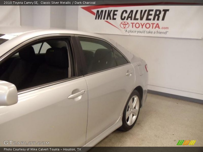 Classic Silver Metallic / Dark Charcoal 2010 Toyota Camry SE