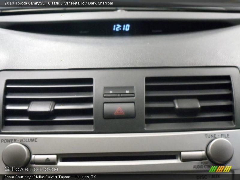 Classic Silver Metallic / Dark Charcoal 2010 Toyota Camry SE