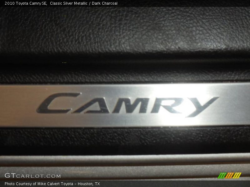 Classic Silver Metallic / Dark Charcoal 2010 Toyota Camry SE