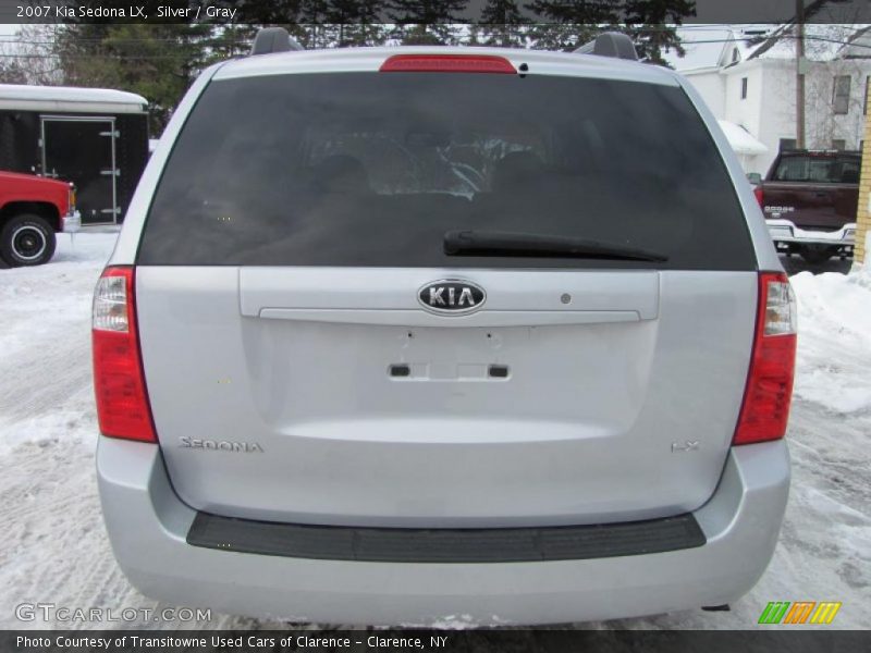 Silver / Gray 2007 Kia Sedona LX