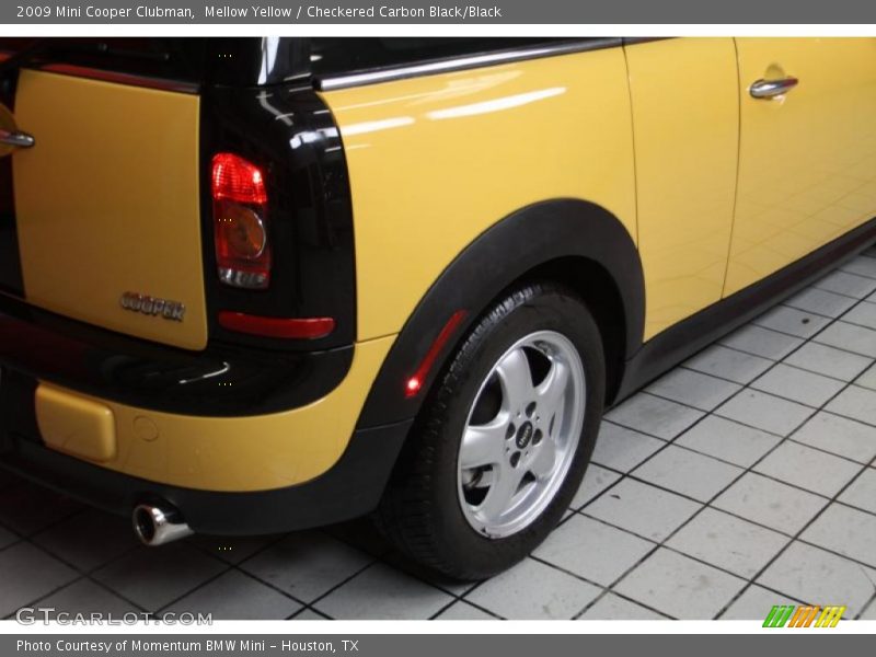 Mellow Yellow / Checkered Carbon Black/Black 2009 Mini Cooper Clubman