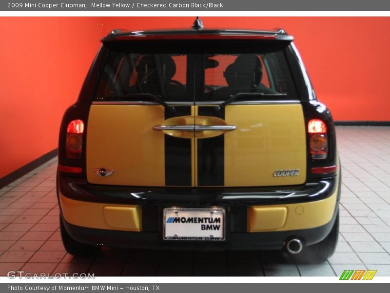 Mellow Yellow / Checkered Carbon Black/Black 2009 Mini Cooper Clubman