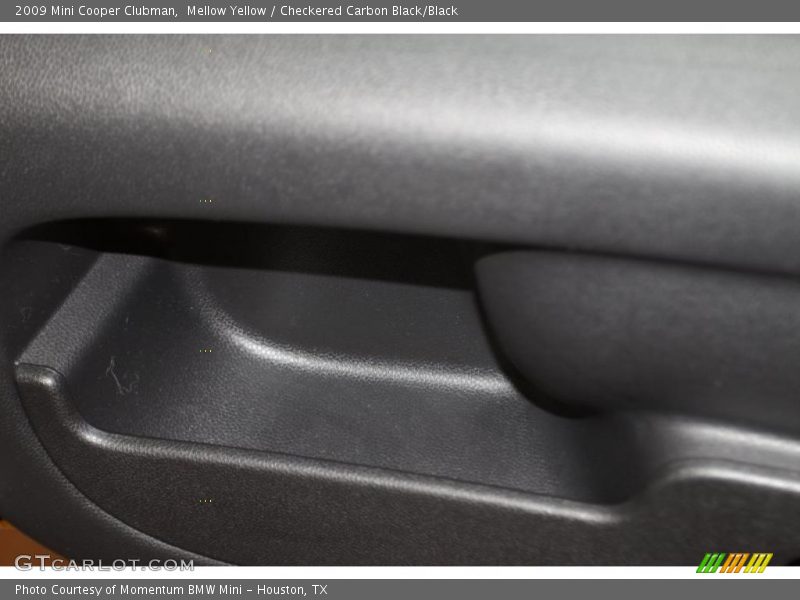 Mellow Yellow / Checkered Carbon Black/Black 2009 Mini Cooper Clubman