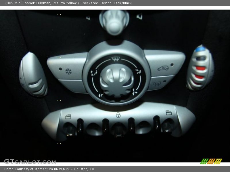 Mellow Yellow / Checkered Carbon Black/Black 2009 Mini Cooper Clubman