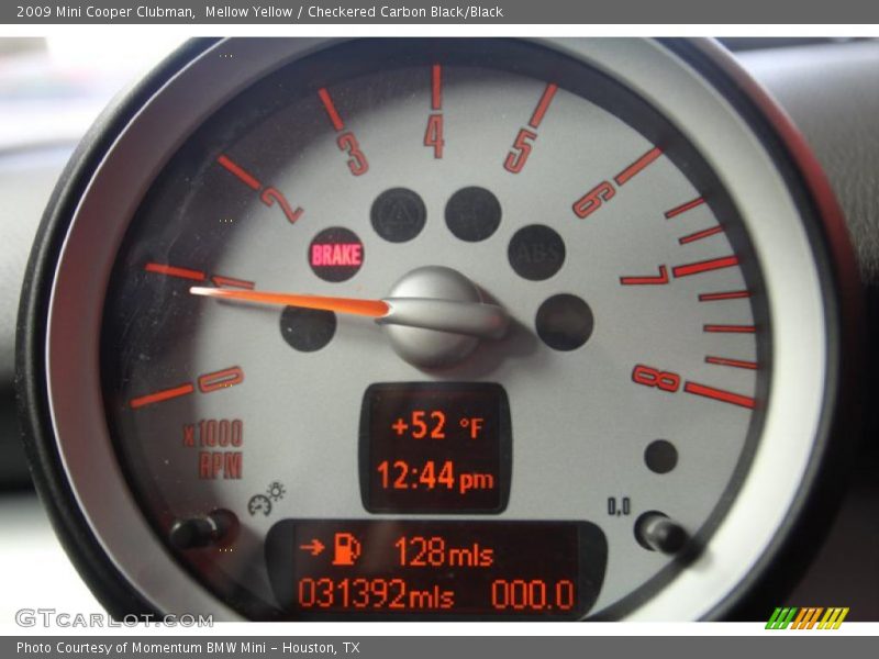 Mellow Yellow / Checkered Carbon Black/Black 2009 Mini Cooper Clubman