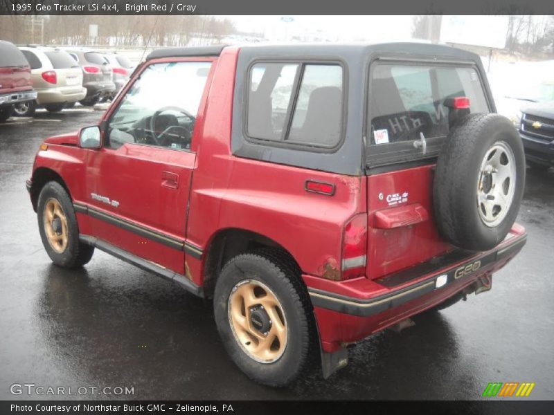 Bright Red / Gray 1995 Geo Tracker LSi 4x4