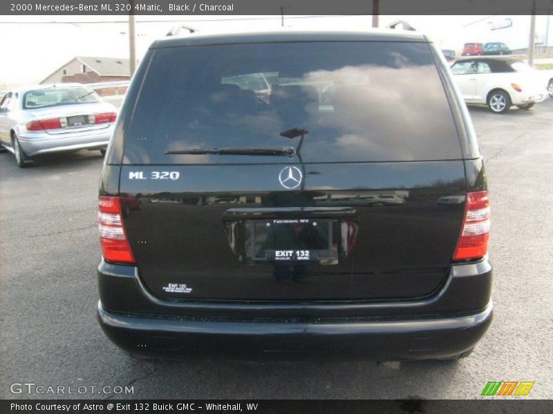 Black / Charcoal 2000 Mercedes-Benz ML 320 4Matic