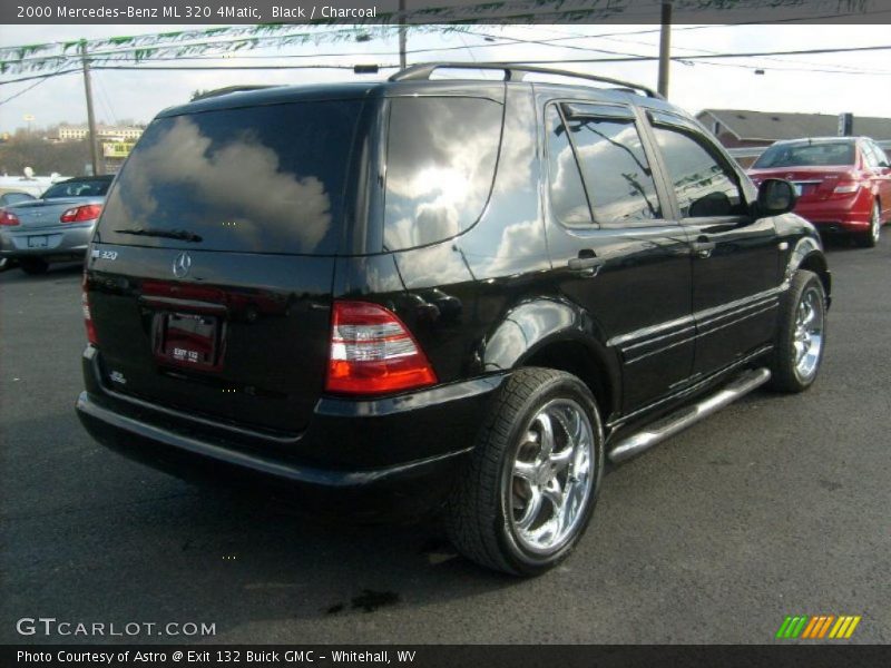 Black / Charcoal 2000 Mercedes-Benz ML 320 4Matic